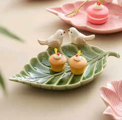 BIRD ON A LEAF TRAY SPARKLES