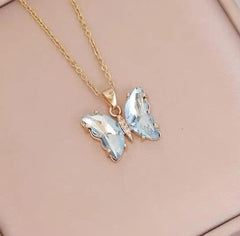 AESTHETIC BUTTERFLY CHARM Sparkles