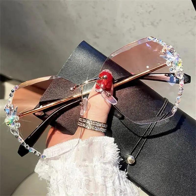 LUXURIOUS CLASSIC RHINESTONE SUNGLASSES SPARKLES