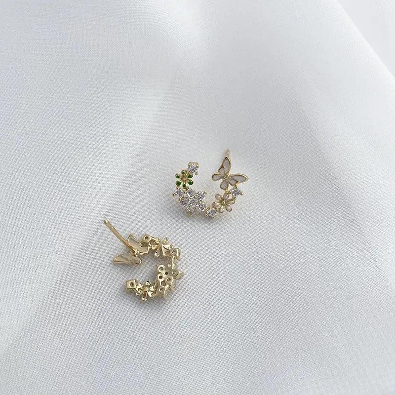 EXQUISITE BUTTERFLY STUDS SPARKLES