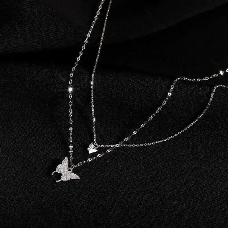 TRENDY BUTTERFLY PENDANT NECKLACE SPARKLES