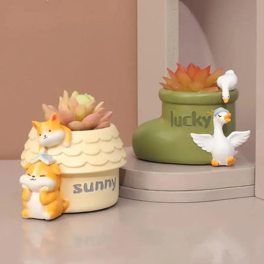 ADORABLE CARTOON HOLDER SPARKLES