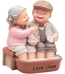 ETERNAL LOVE COUPLE SCULPTURE SPARKLES