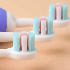 CUTE CHARACTER TOOTHBRUSH - Sparkles