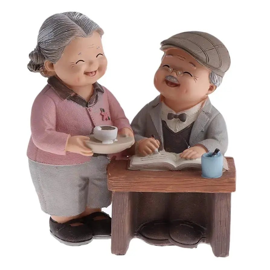 ETERNAL LOVING COUPLE SCULPTURE SPARKLES