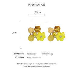 AESTHETIC FLORAL STUDS SPARKLES