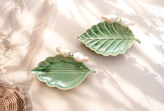 BIRD ON A LEAF TRAY SPARKLES