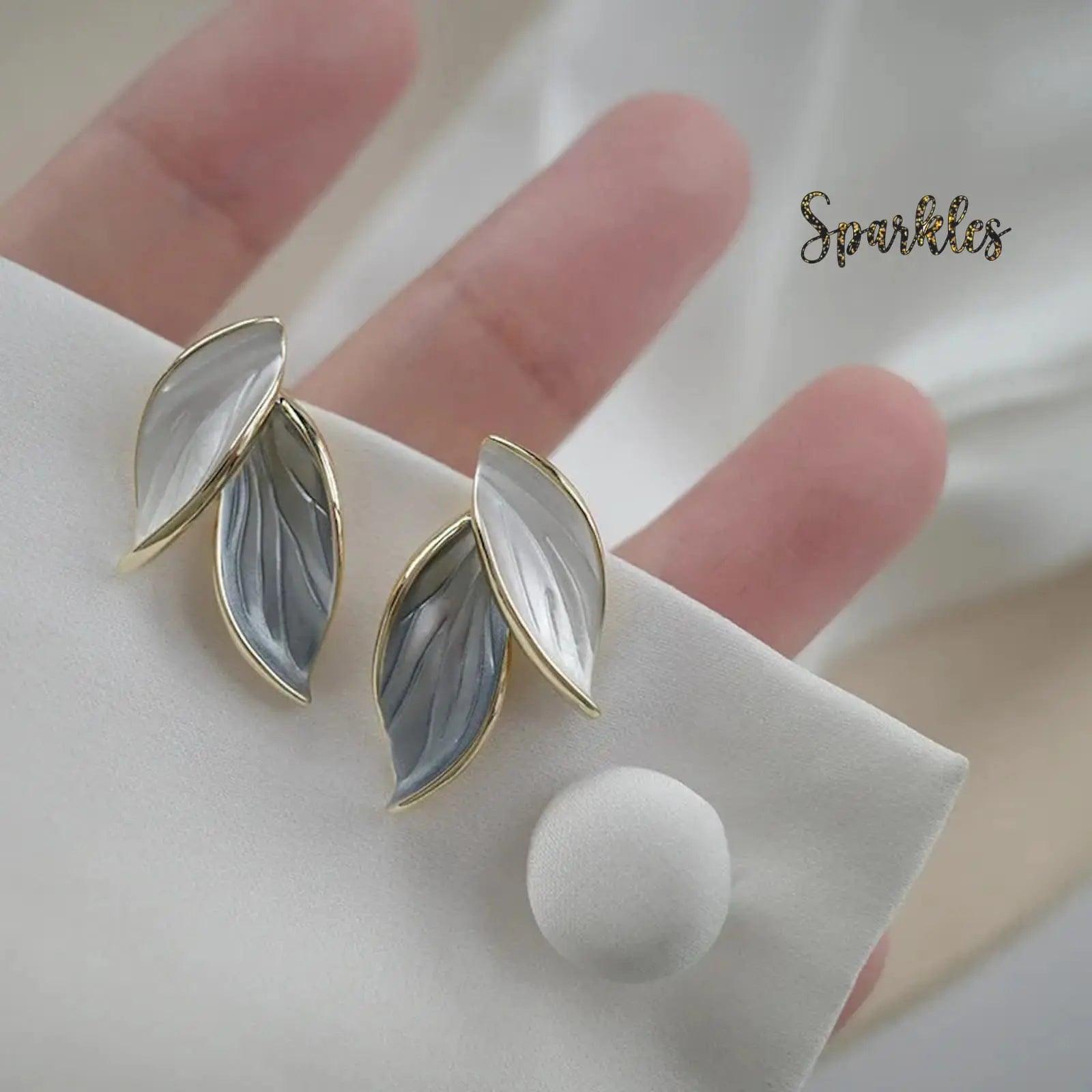 LEAF STUDS SPARKLES