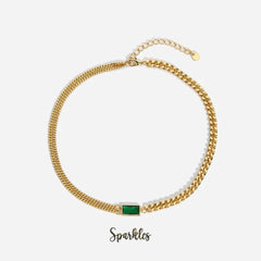 DAINTY EMERALD NECKLACE SPARKLES