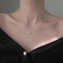 TRENDY BUTTERFLY PENDANT NECKLACE SPARKLES