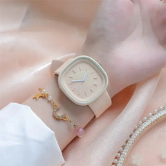 TRENDING SQUARE WATCH