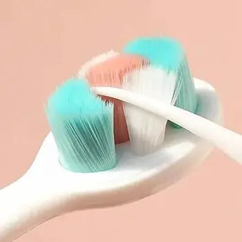 CUTE CHARACTER TOOTHBRUSH - Sparkles