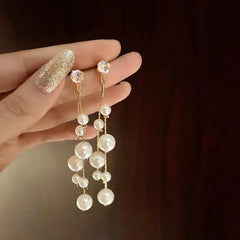 DAINTY PEARL EARRINGS