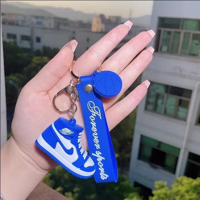 FOREVER SPORTS KEYCHAIN