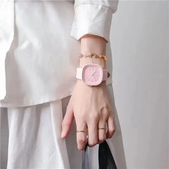 TRENDING SQUARE WATCH