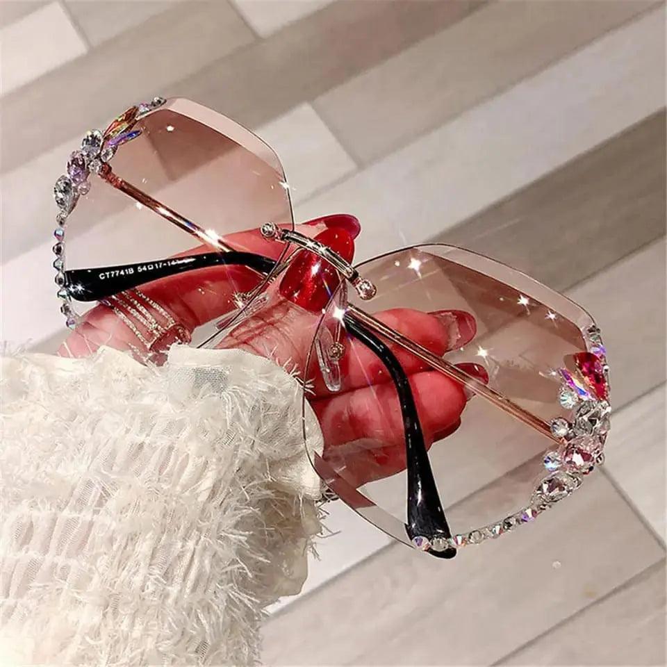LUXURIOUS CLASSIC RHINESTONE SUNGLASSES SPARKLES