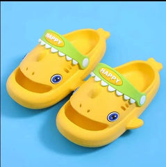 TRENDY SHARK CROCS