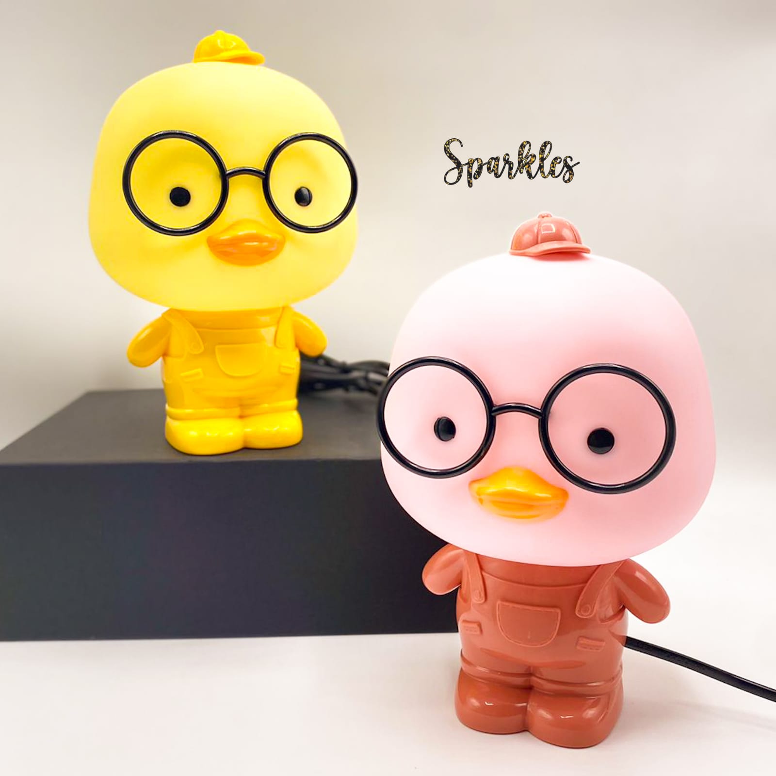 WIRED CHICK LAMP