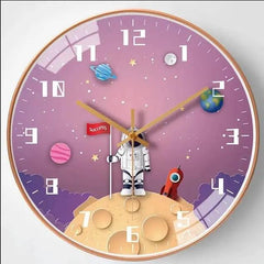 CLASSIC ASTRONAUT CLOCK