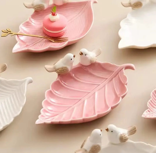 BIRD ON A LEAF TRAY SPARKLES