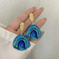 VOLCANIC ROCK EARRINGS SPARKLES
