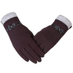 PRETTY HAND GLOVES