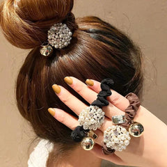 TRENDING SCRUNCHIE