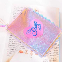 HOLOGRAPHIC POUCH