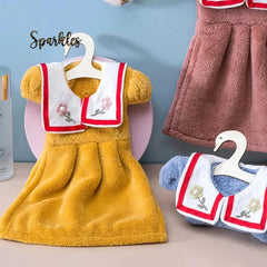 PRINCESS DRESS HAND TOWEL