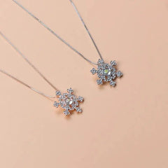 SNOWFLAKE CHARM SPARKLES