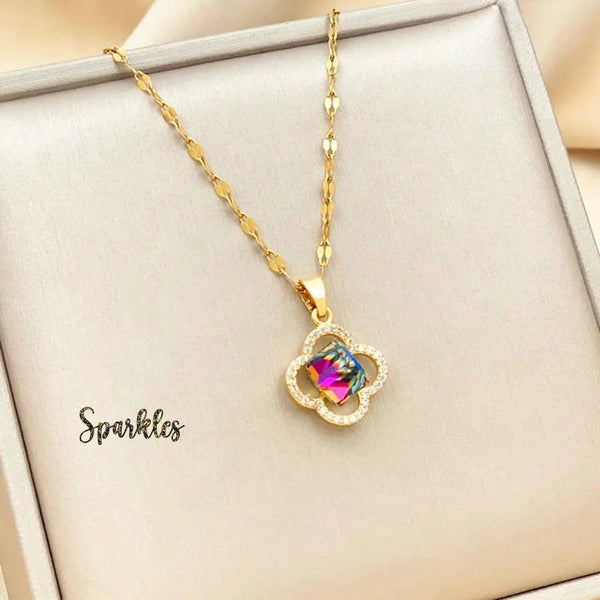 CLOVER CHARM