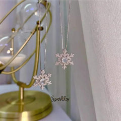 SNOWFLAKE CHARM SPARKLES