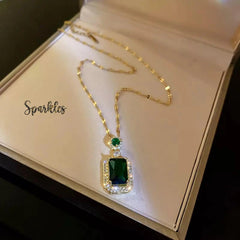 EMERALD CUBE PENDANT CHAIN