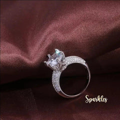 CLASSIC RHINESTONE RING